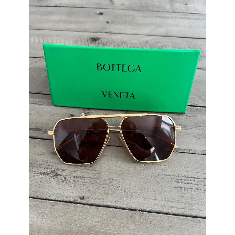 BOTTEGA VENETA Geometric Aviator Metal Frame Sunglasses BV10125 005